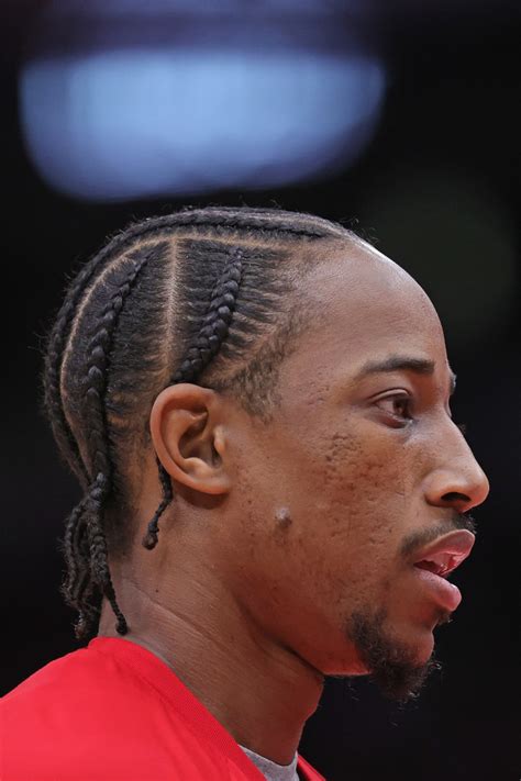 Demar derozan braids - Feb 24, 2023 · Siegel: One of the big concerns for the Bulls all year long has been injuries, as it seems like Zach LaVine and DeMar DeRozan have both been banged up, Alex Caruso has missed chunks of time here ... 